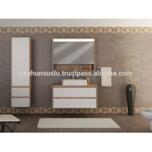 Diseño económico Ducha de baño con vista de lujo con puerta de Mdf recubierta de melamina blanca